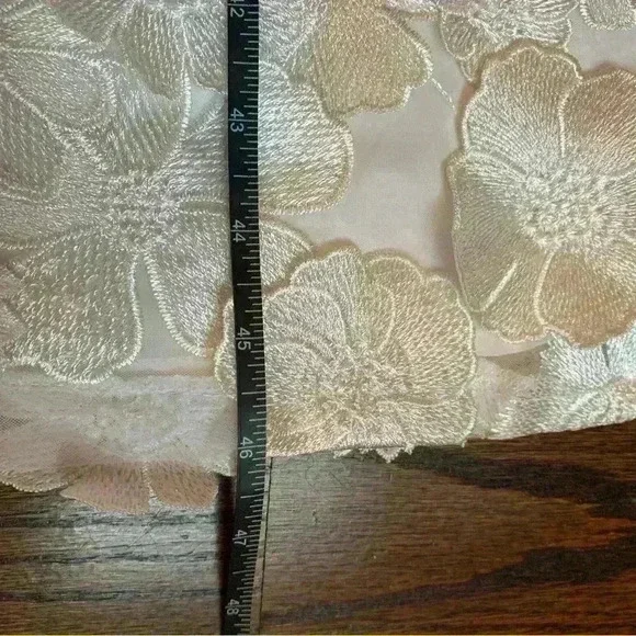 Lulus Glamour Garden White 3D Floral Embroidered Midi Dress Size XL - Picture 5 of 8